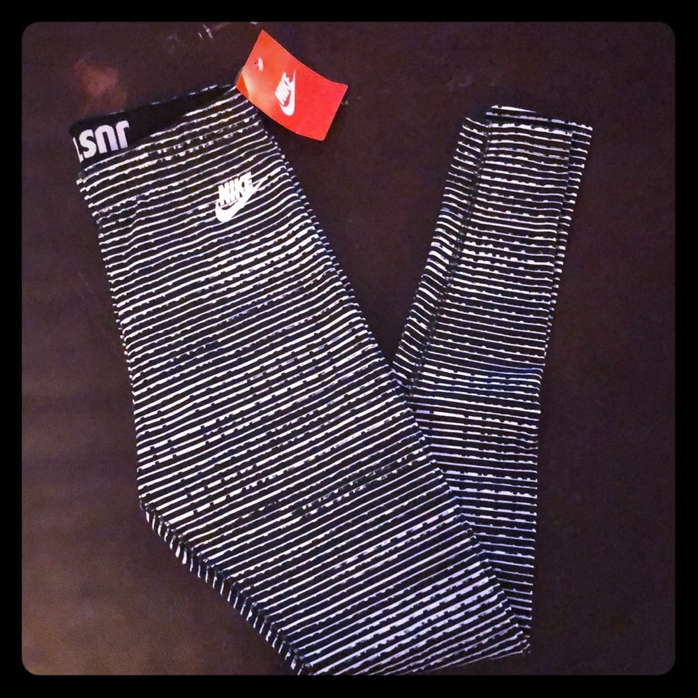 Nike leggings